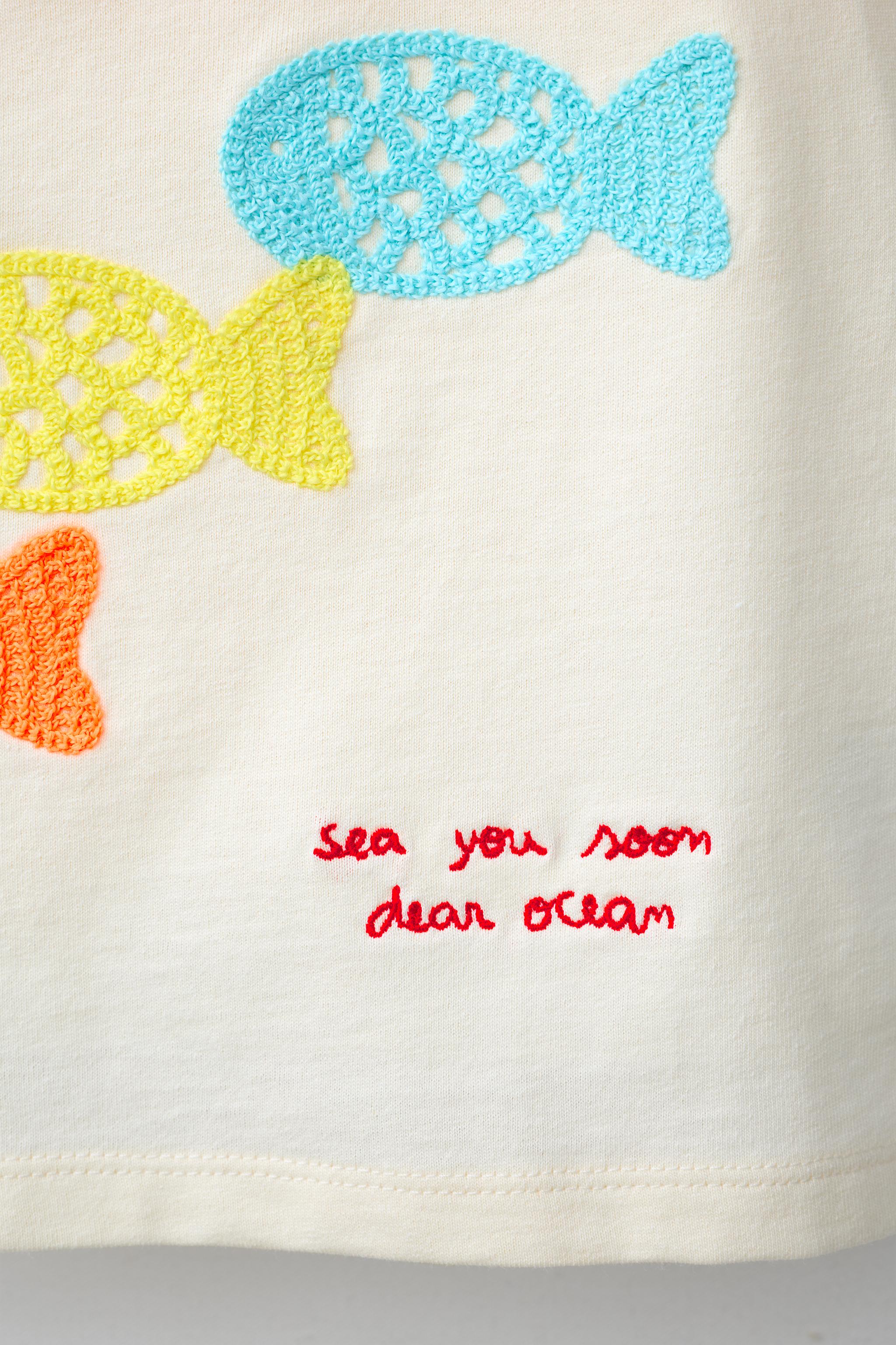 HAUT BRODÉ CROCHET POISSONS